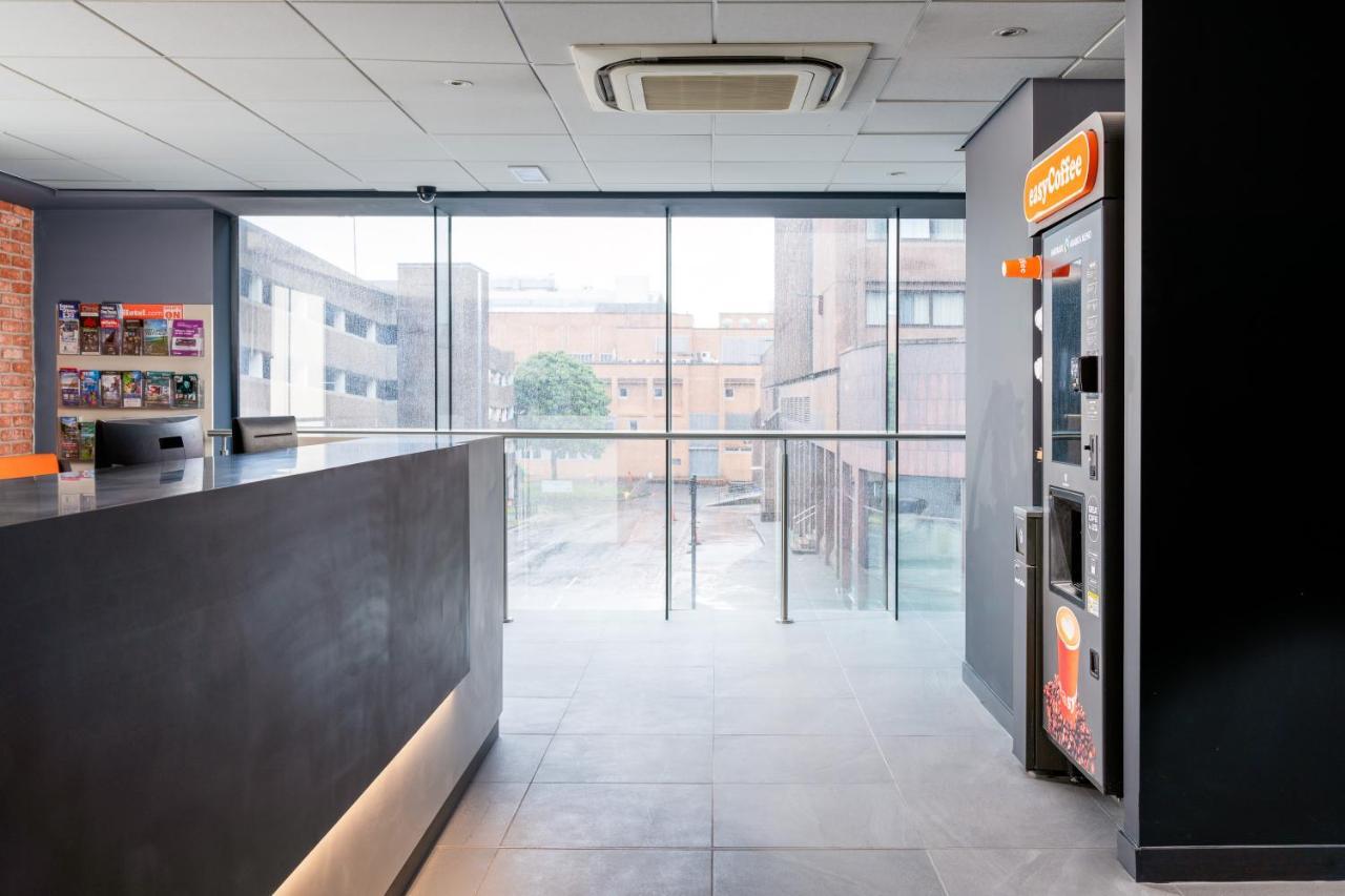 Easyhotel Glasgow City מראה חיצוני תמונה