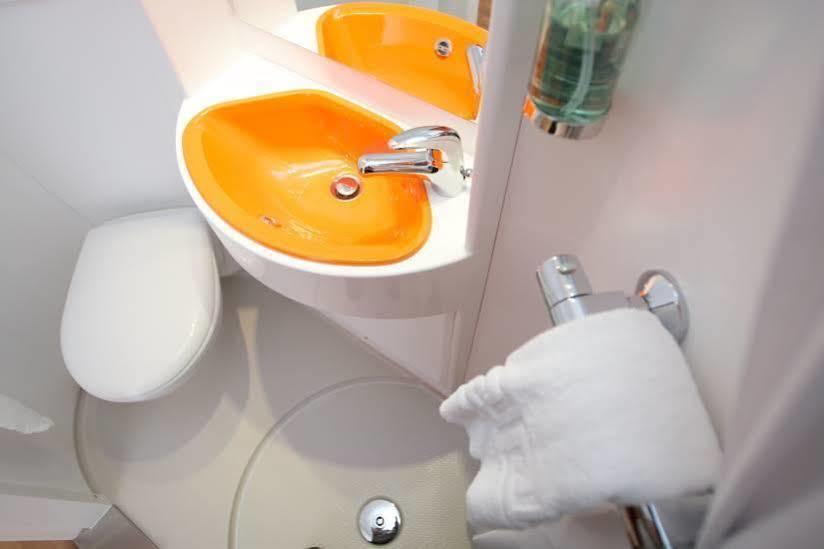 Easyhotel Glasgow City מראה חיצוני תמונה