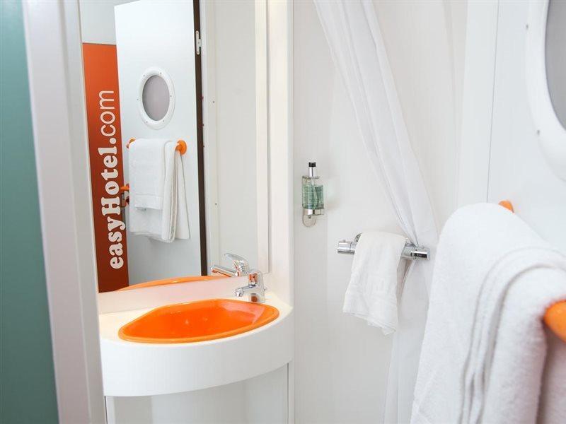 Easyhotel Glasgow City מראה חיצוני תמונה